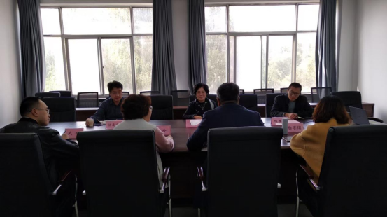 智汇产教融合新篇章​​​​​——微电子现代产业学院与行业专家共推产教融合实践